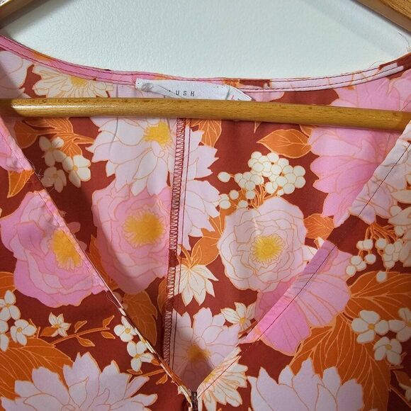EUC LIKE NEW LUSH PINK / BROWN FLORAL V NECK BATWING SLEEVES TOP SIZE L - Picture 9 of 13